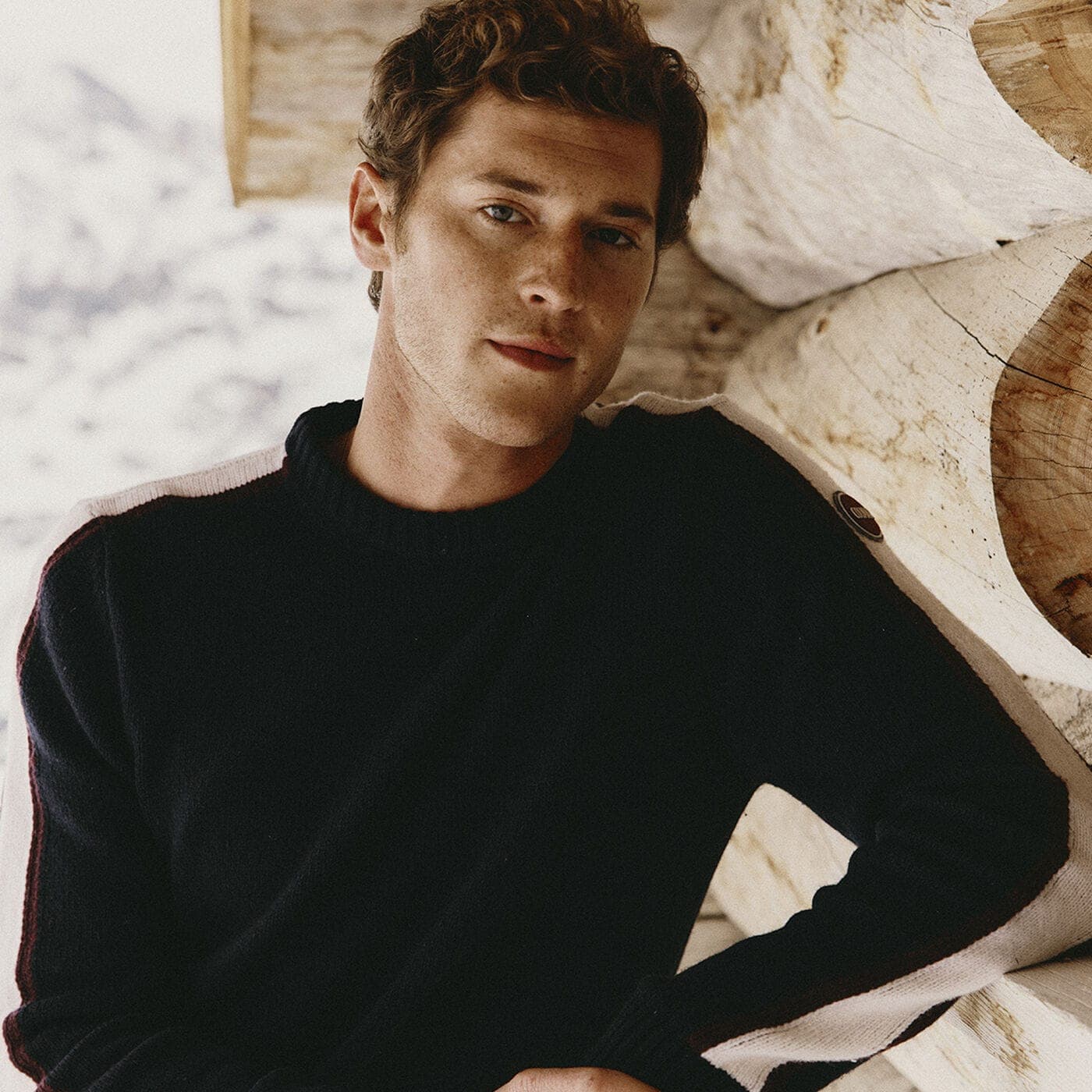 Colmar campaign, man in a black sweater in the snow